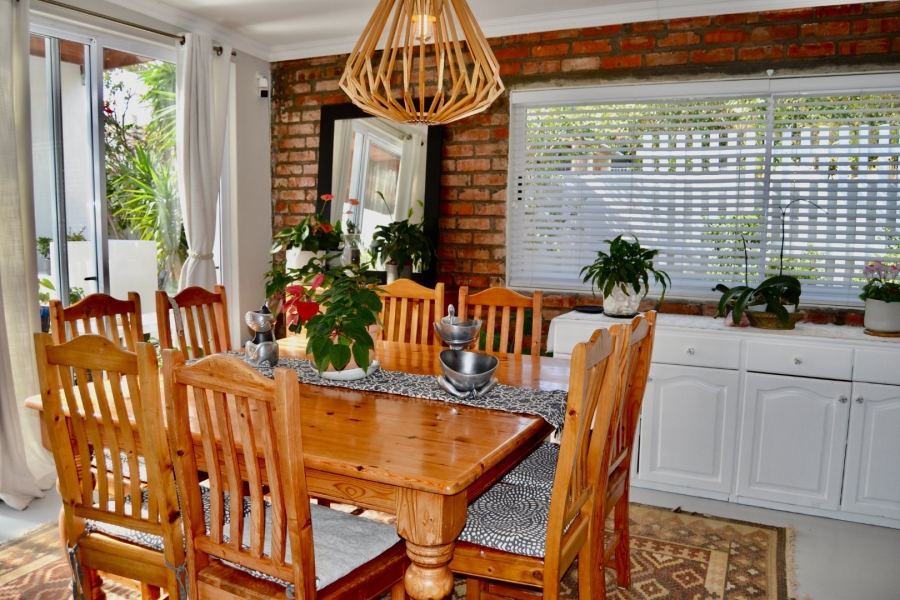 4 Bedroom Property for Sale in Gordons Bay Village Western Cape